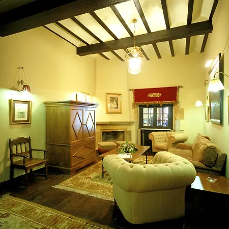 Hotel De Santillana Gil Blas