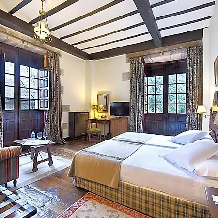 Hotell De Santillana Gil Blas 4*