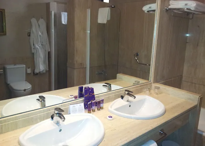 De Santillana Gil Blas Отель