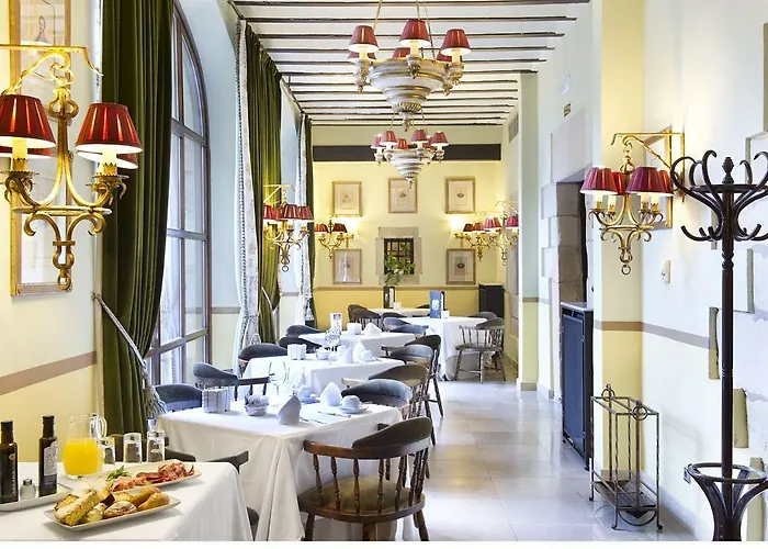 De Santillana Gil Blas Сантильяна-дель-Мар