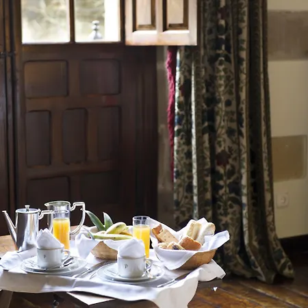 De Santillana Gil Blas 4* Σαντιγιάνα ντελ Μαρ