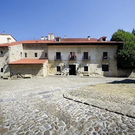 Hotel De Santillana Gil Blas