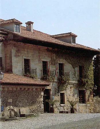 De Santillana Gil Blas Hotel